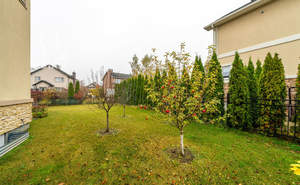 Дом 370м², 3-этажный, участок 9 сот.