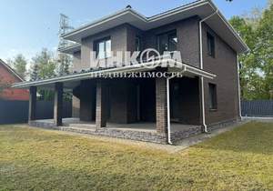 Дом 261м², 2-этажный, участок 6 сот.