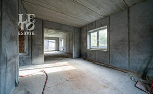 Дом 439м², 3-этажный, участок 10 сот.