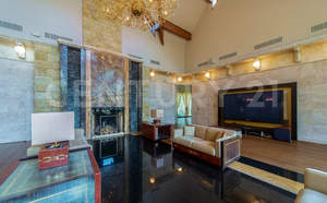 Дом 1700м², 2-этажный, участок 410 сот.