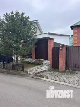 Дом 429м², 3-этажный, участок 13 сот.