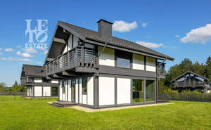 Дом 174м², 2-этажный, участок 7 сот.