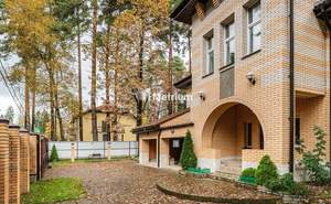 Дом 400м², 2-этажный, участок 10 сот.