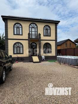 Дом 220м², 2-этажный, участок 6 сот.