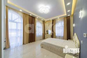 Дом 220м², 2-этажный, участок 6 сот.