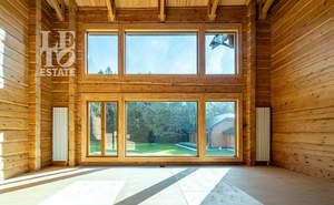 Дом 1106м², 3-этажный, участок 31 сот.