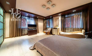 Дом 220м², 5-этажный, участок 2 сот.