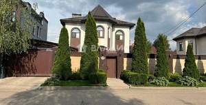 Дом 484м², 4-этажный, участок 6 сот.