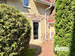 Дом 640м², 3-этажный, участок 10 сот.