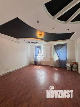 Дом 260м², 3-этажный, участок 10 сот.