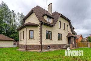 Дом 413м², 3-этажный, участок 12 сот.