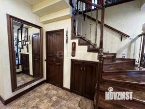 Дом 400м², 3-этажный, участок 10 сот.