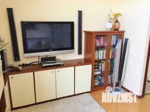 Таунхаус 250м², 3-этажный, участок 6 сот.