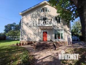 Таунхаус 295м², 4-этажный, участок 5 сот.