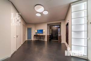 Дом 1512м², 4-этажный, участок 25 сот.