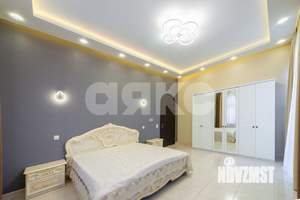 Дом 220м², 2-этажный, участок 6 сот.