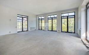 Дом 840м², 2-этажный, участок 43 сот.