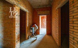 Дом 480м², 2-этажный, участок 10 сот.