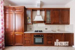 Дом 515м², 3-этажный, участок 22 сот.