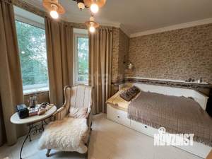 Дом 400м², 3-этажный, участок 10 сот.