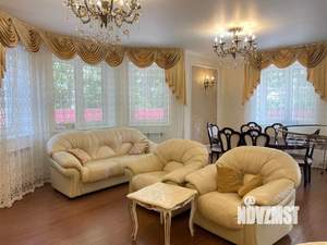 Коттедж 360м², 3-этажный, участок 10 сот.