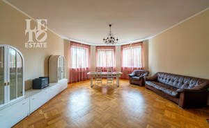 Дом 234м², 2-этажный, участок 15 сот.