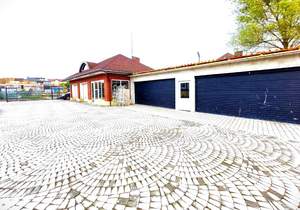 Дом 1110м², 4-этажный, участок 26 сот.