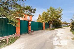 Дом 412м², 3-этажный, участок 14 сот.