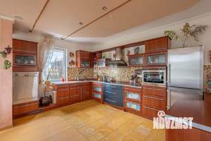 Дом 500м², 2-этажный, участок 18 сот.