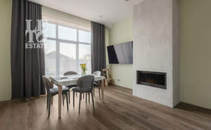 Дом 439м², 3-этажный, участок 24 сот.