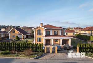 Дом 294м², 2-этажный, участок 15 сот.