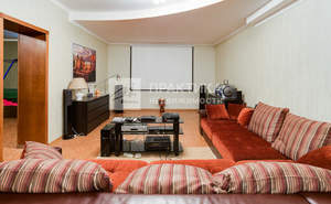 Дом 800м², 4-этажный, участок 20 сот.