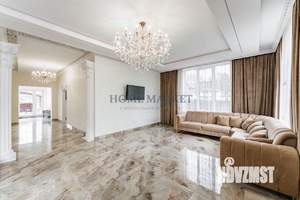 Дом 245м², 2-этажный, участок 8 сот.