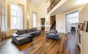 Дом 400м², 2-этажный, участок 10 сот.