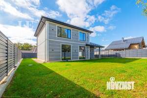 Дом 220м², 2-этажный, участок 8 сот.