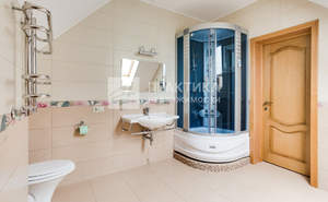 Дом 800м², 4-этажный, участок 20 сот.