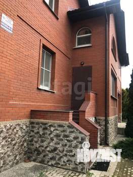 Дом 292м², 2-этажный, участок 10 сот.