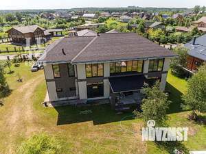 Дом 439м², 3-этажный, участок 24 сот.