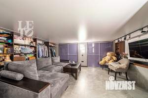 Дом 164м², 5-этажный, участок 2 сот.