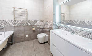 Дом 130м², 3-этажный, участок 4 сот.