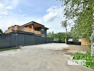 Коттедж 220м², 2-этажный, участок 6 сот.