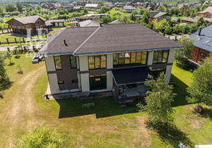 Дом 439м², 3-этажный, участок 24 сот.