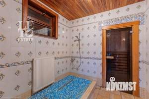 Дом 198м², 2-этажный, участок 8 сот.