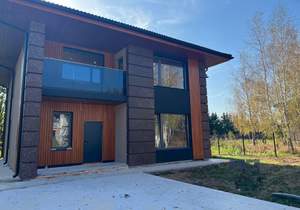 Дом 221м², 2-этажный, участок 9 сот.