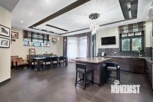 Коттедж 357м², 4-этажный, участок 18 сот.