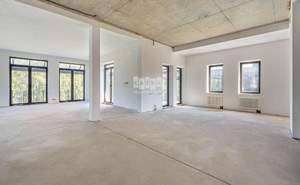 Дом 840м², 2-этажный, участок 43 сот.