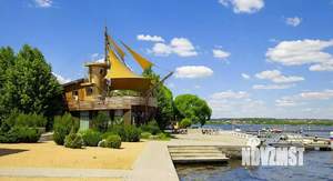 Коттедж 1300м², 3-этажный, участок 60 сот.