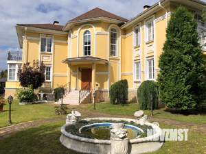 Коттедж 600м², 2-этажный, участок 10 сот.