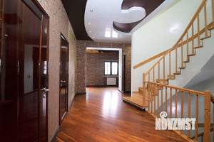 Дом 599м², 2-этажный, участок 14 сот.