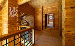 Дом 1106м², 3-этажный, участок 31 сот.